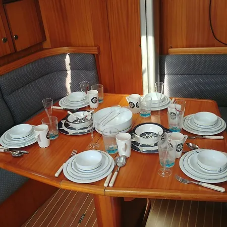 Be Local - Sleep Aboard A Sailing Boat In *