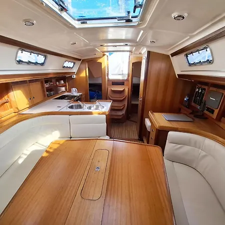 Апартаменти Sleep On A Sailboat In A Unique *