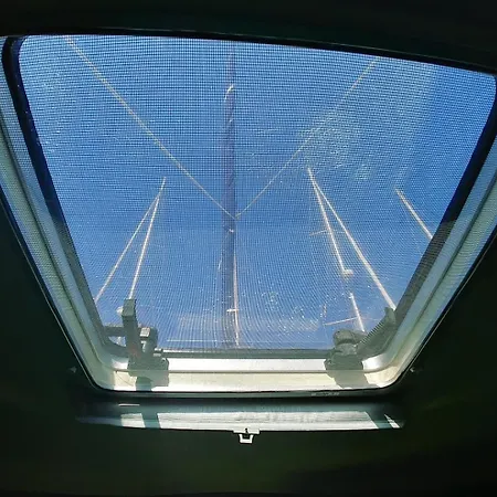 公寓 Sleep On A Sailboat In A Unique Lisboa