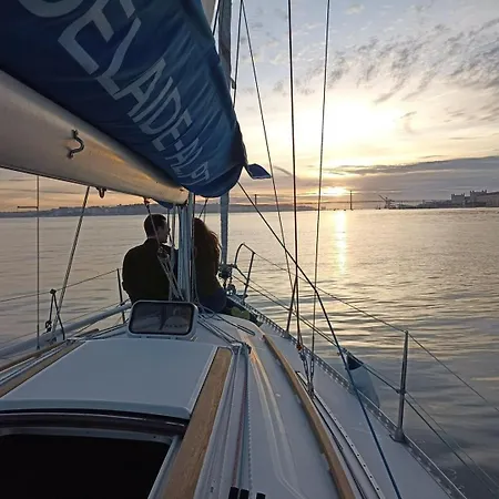 Sleep On A Sailboat In A Unique Διαμέρισμα